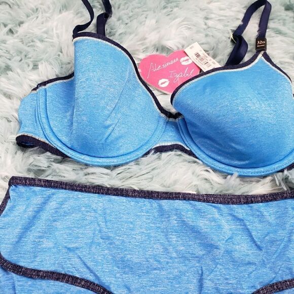 Victoria's Secret Blue Lined Demi Bra & Hiphugger - Picture 4 of 5